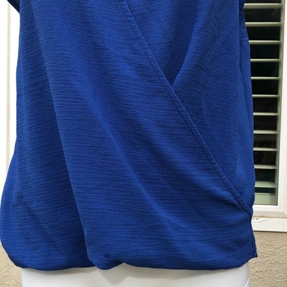 Gibson Draped Faux Wrap Top Size Small - Picture 4 of 12